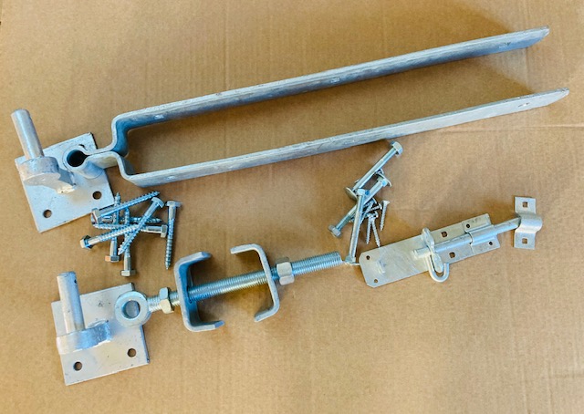 Kit de quincaillerie pour barrière Forestière