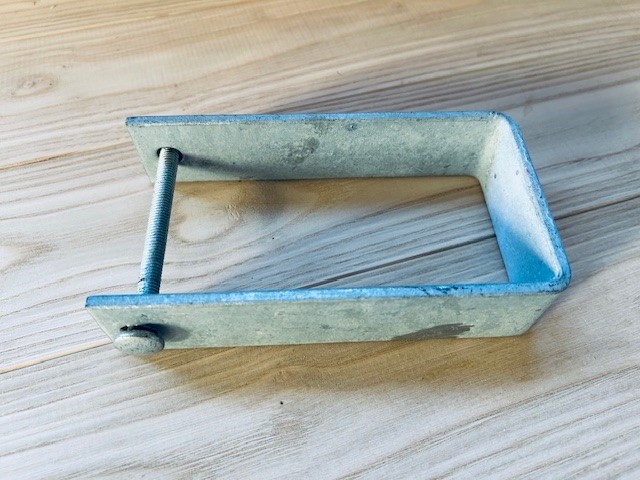 GALV Kleine overwerpklem met bouten, 75 mm