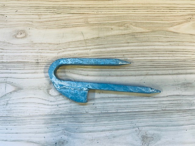 Crampon pour fermeture à ressort, galvanisé à chaud