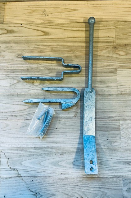 Set de fermeture type à ressort pour barrière